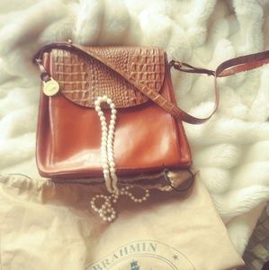 Vintage Brown leather shoulder bag